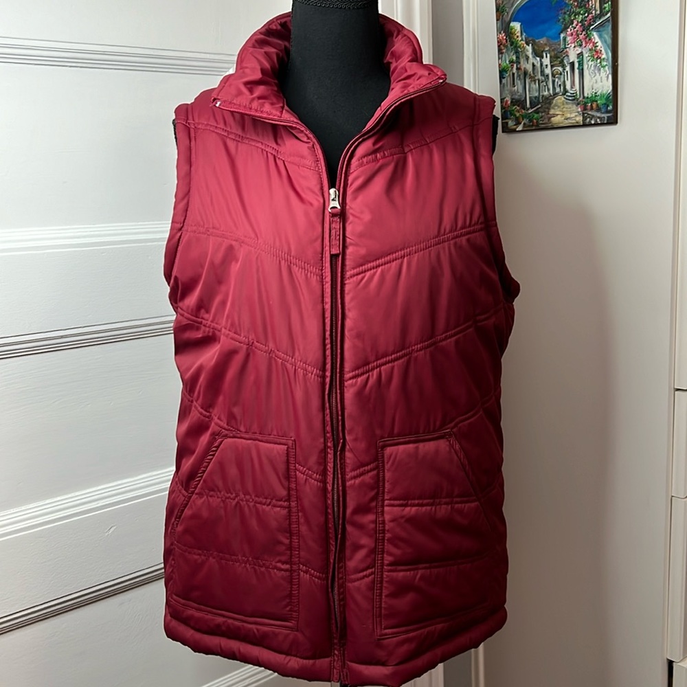 G.H. BASS QUILTED VEST